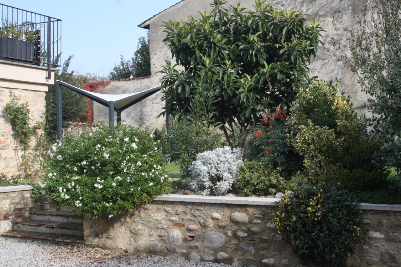 مبيت وإفطار Passirano Cascina San Martino المظهر الخارجي الصورة