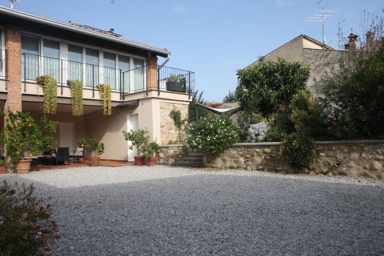 مبيت وإفطار Passirano Cascina San Martino المظهر الخارجي الصورة