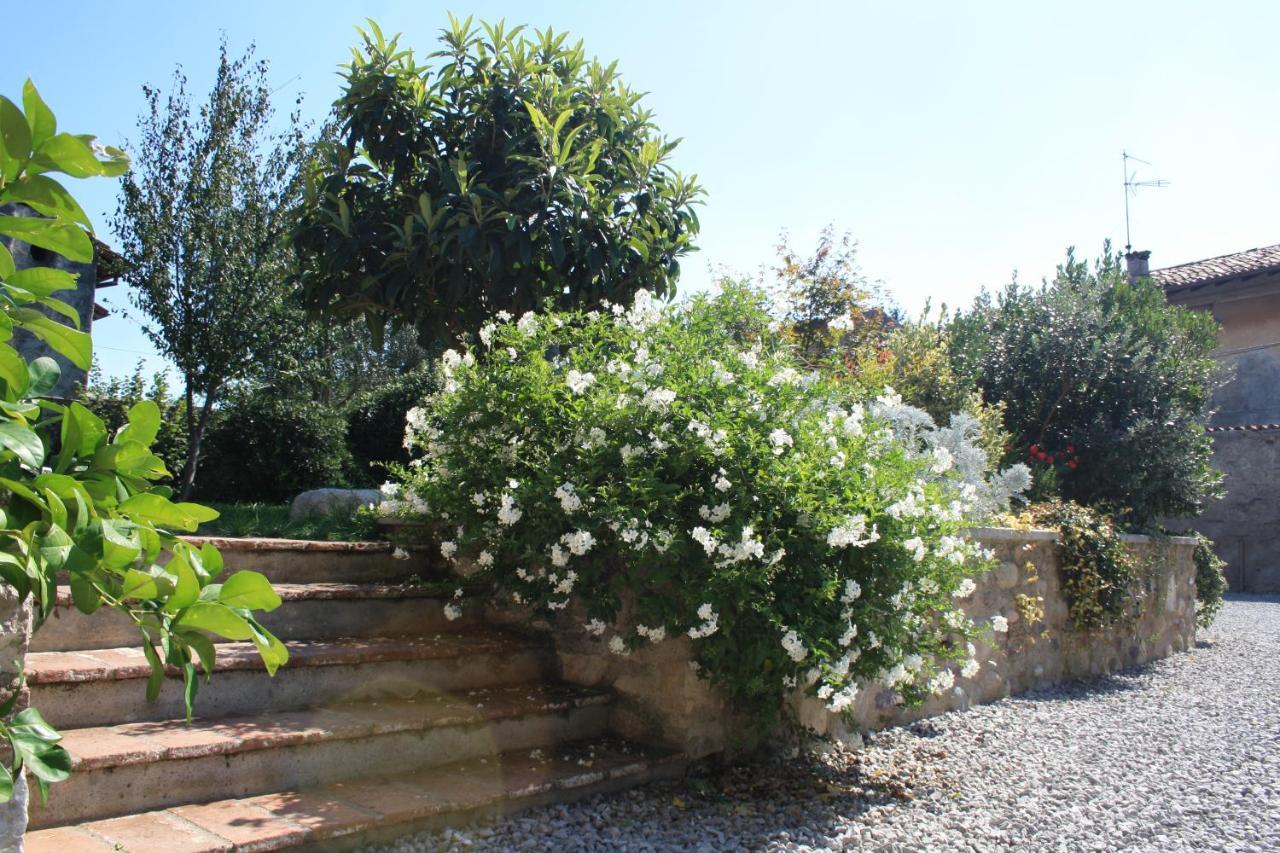 مبيت وإفطار Passirano Cascina San Martino المظهر الخارجي الصورة