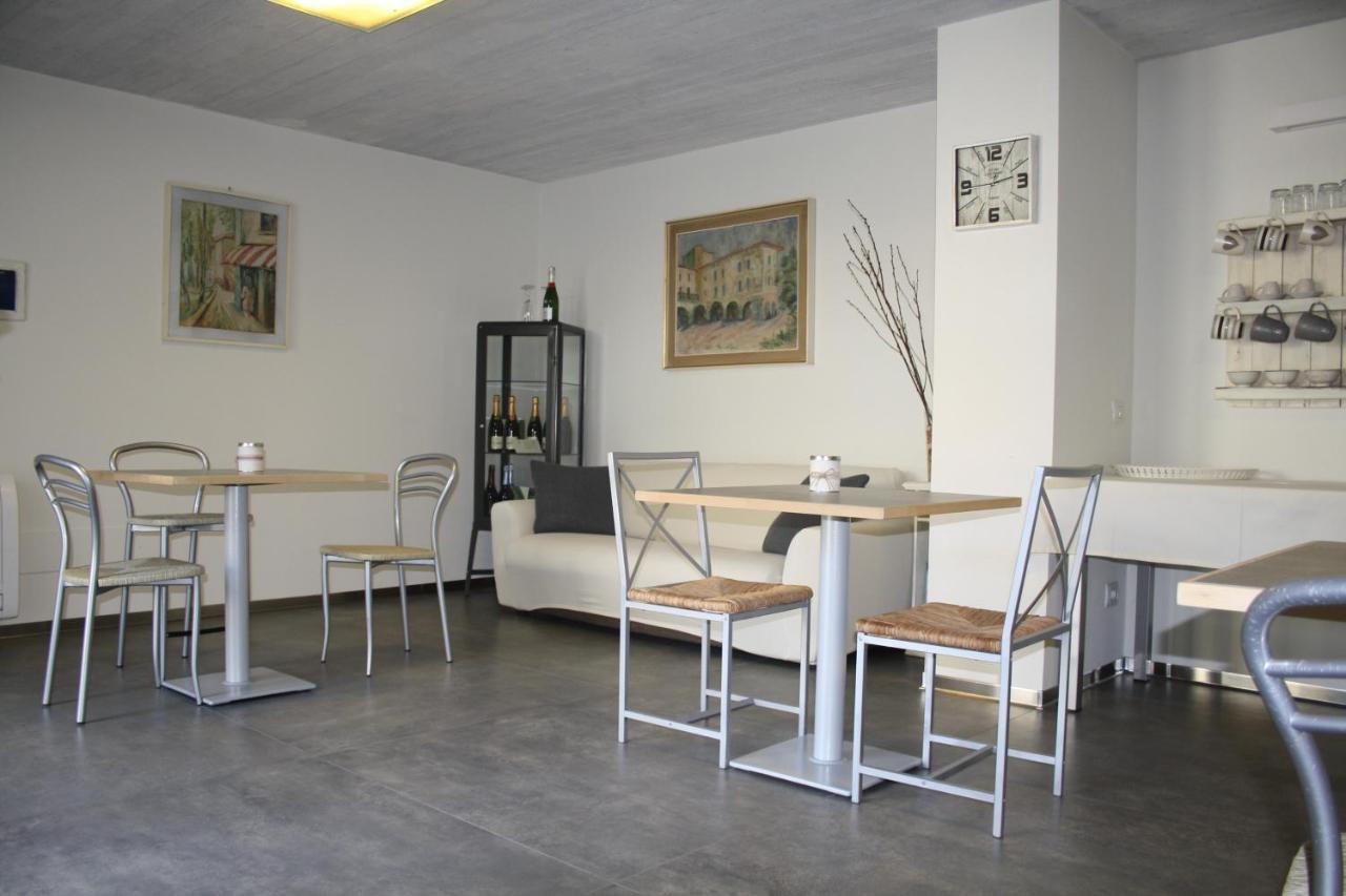 مبيت وإفطار Passirano Cascina San Martino المظهر الخارجي الصورة